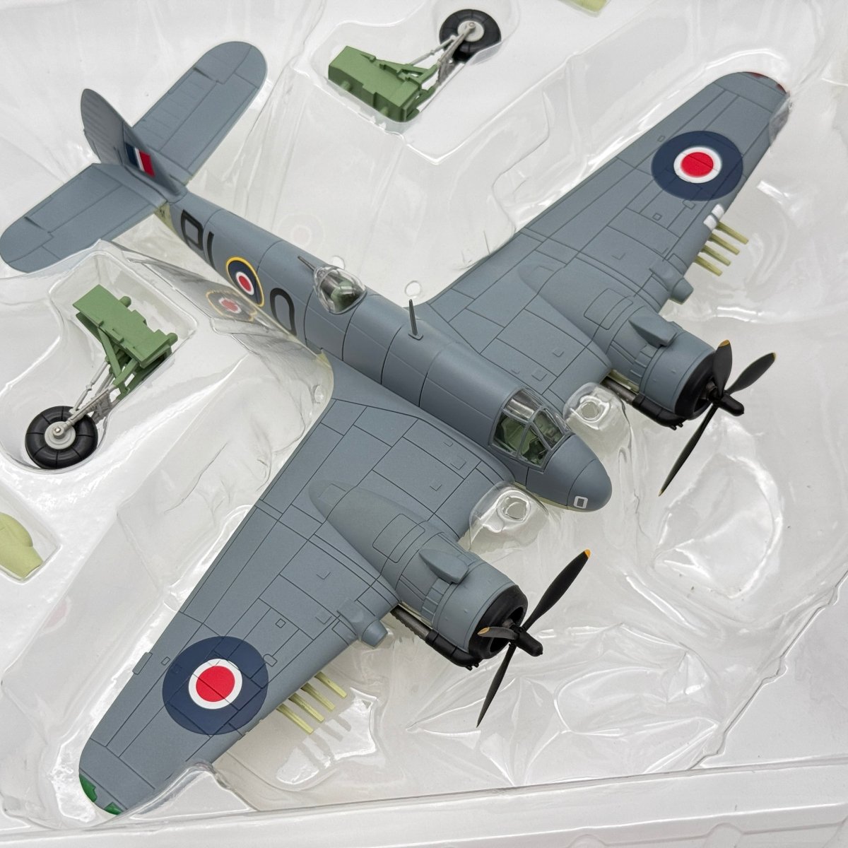 Hobby Master HA2316 1:72 Beaufighter TF.X NE831 PL-O 144 Sqn Banff 1945 - Hobby Master