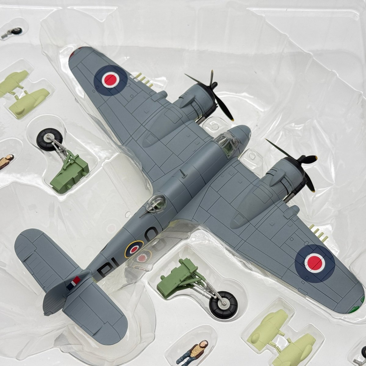 Hobby Master HA2316 1:72 Beaufighter TF.X NE831 PL-O 144 Sqn Banff 1945 - Hobby Master
