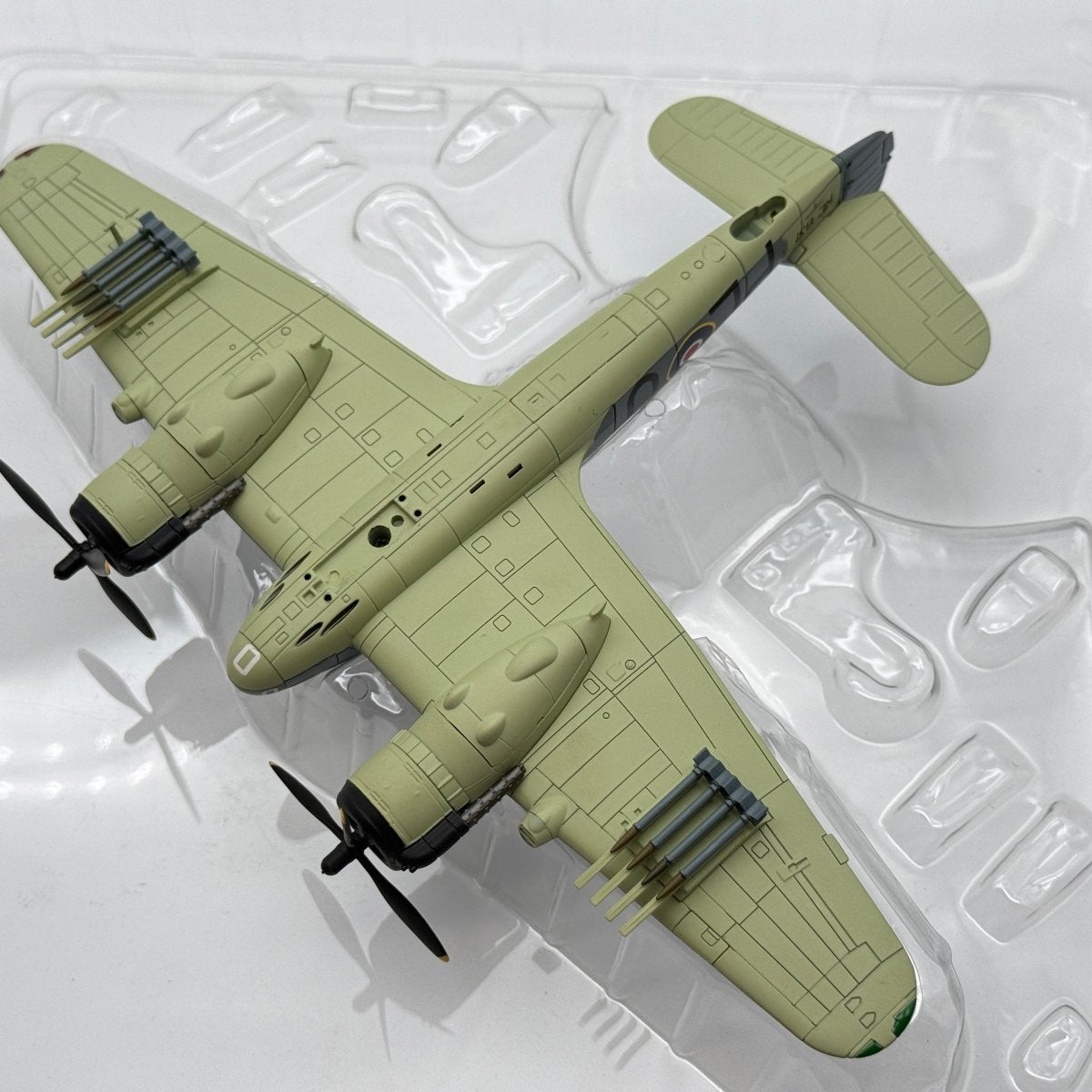 Hobby Master HA2316 1:72 Beaufighter TF.X NE831 PL-O 144 Sqn Banff 1945 - Hobby Master