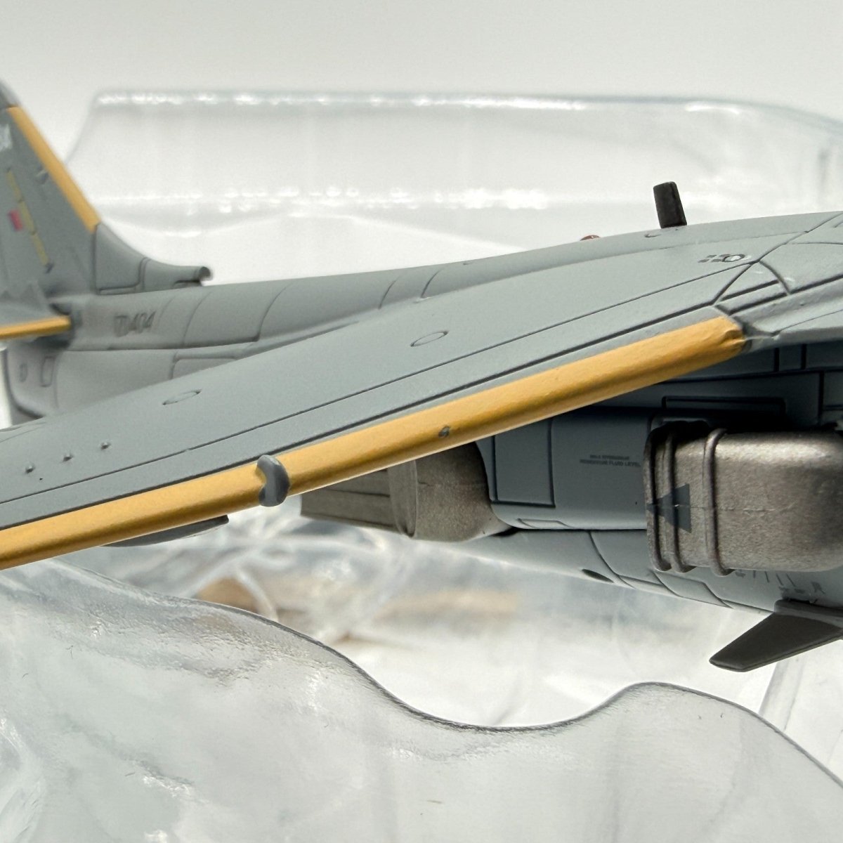 Hobby Master HA2623 1:72 Harrier GR7A ZD404 Lucy Operation Herrick Kandahar 2006 - Hobby Master