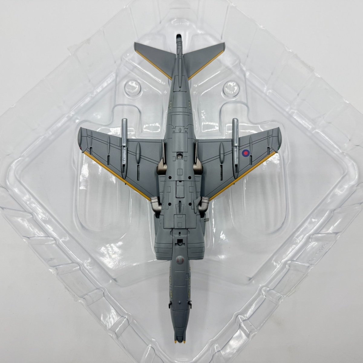 Hobby Master HA2623 1:72 Harrier GR7A ZD404 Lucy Operation Herrick Kandahar 2006 - Hobby Master