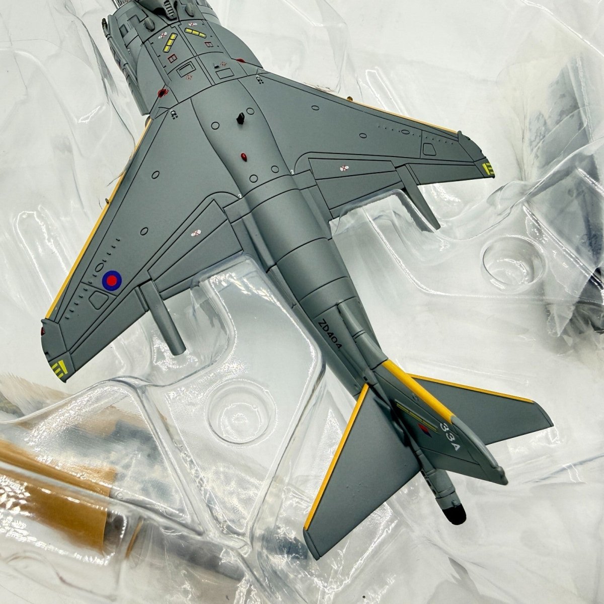 Hobby Master HA2623 1:72 Harrier GR7A ZD404 Lucy Operation Herrick Kandahar 2006 - Hobby Master