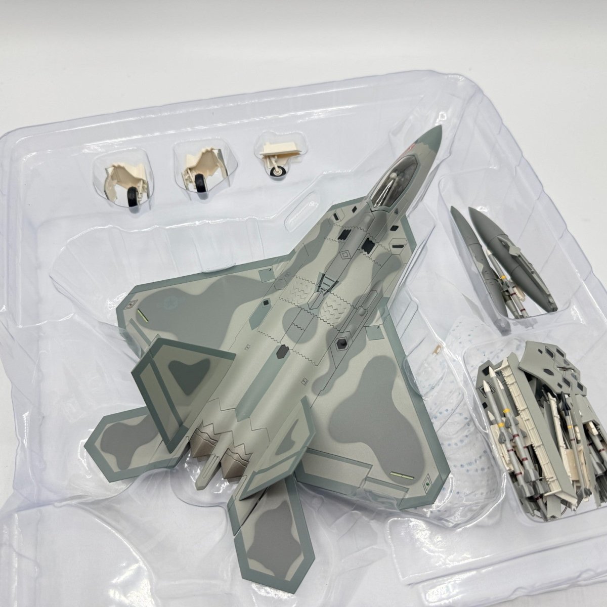 Hobby Master HA2811B 1:72 F - 22A Raptor 91 - 001 Spirit of America USAF Edwards AFB - Hobby Master