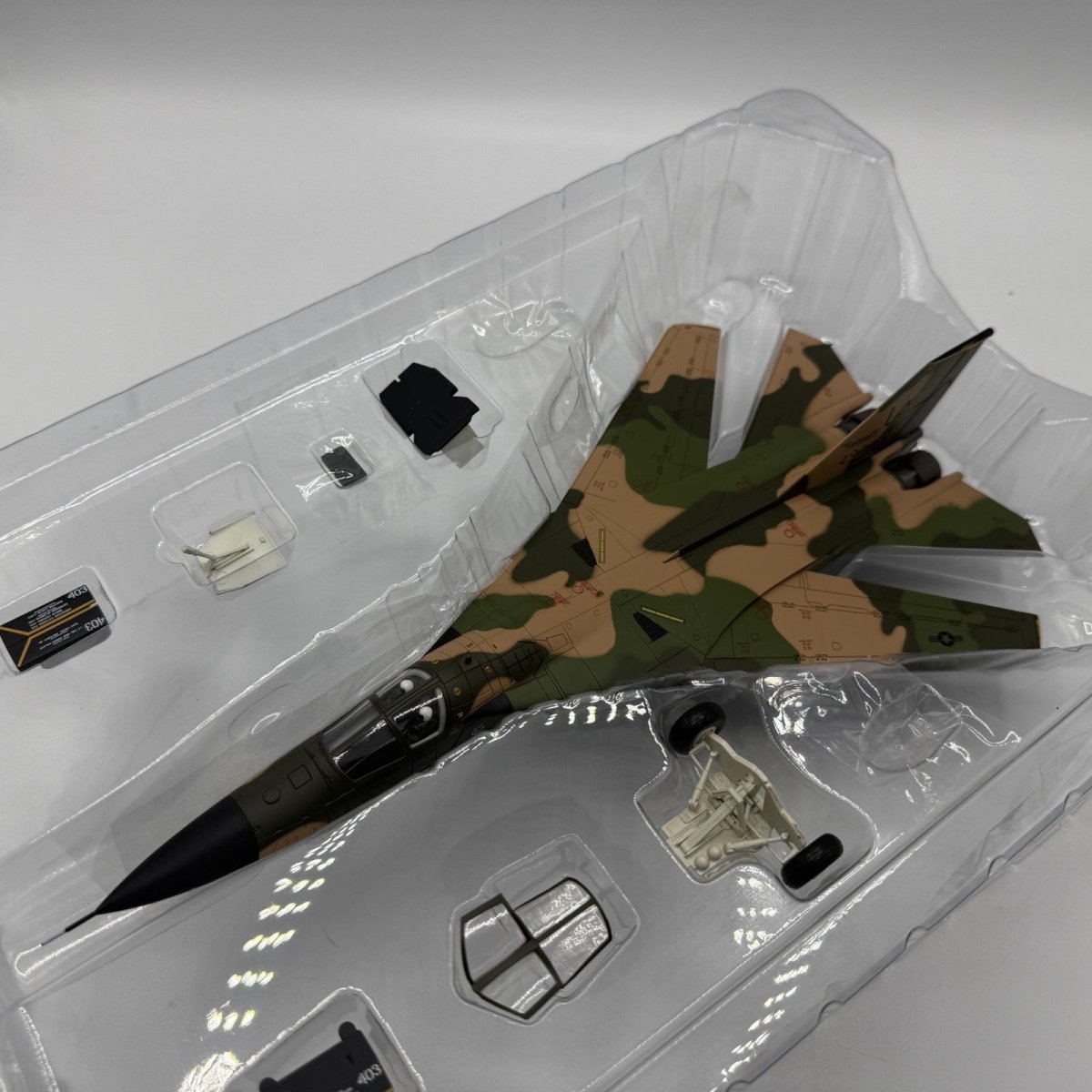 Hobby Master HA3019 1:72 F - 111F Aardvark USAF 493rd TFS RAF Lakenheath - Hobby Master