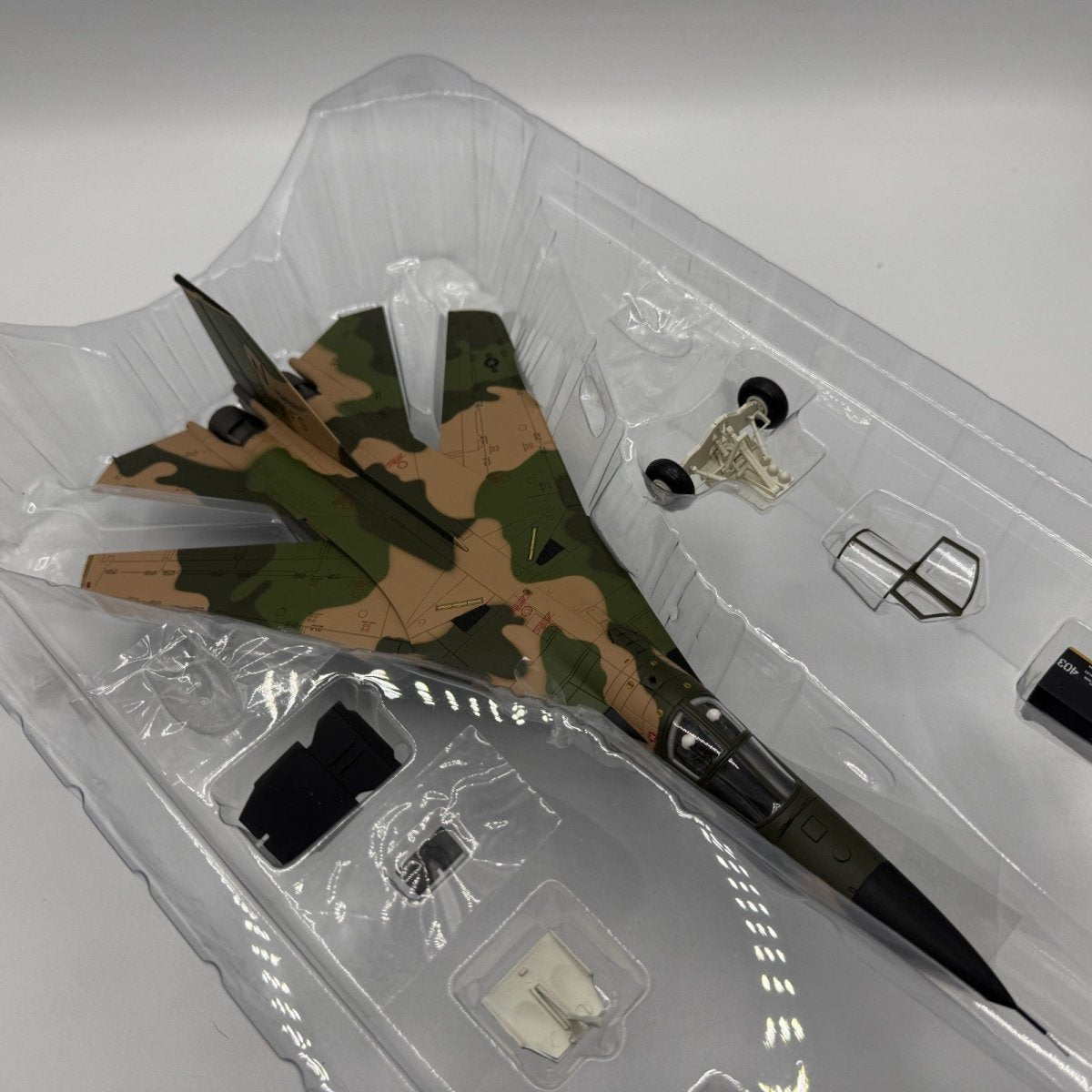 Hobby Master HA3019 1:72 F - 111F Aardvark USAF 493rd TFS RAF Lakenheath - Hobby Master