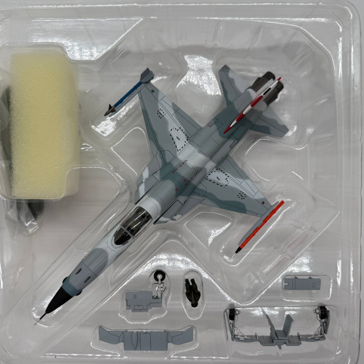 Hobby Master HA3301 1:72 Northrop F-5N Tiger II US Navy VFC-111 Sundowners NAS Key West - Hobby Master