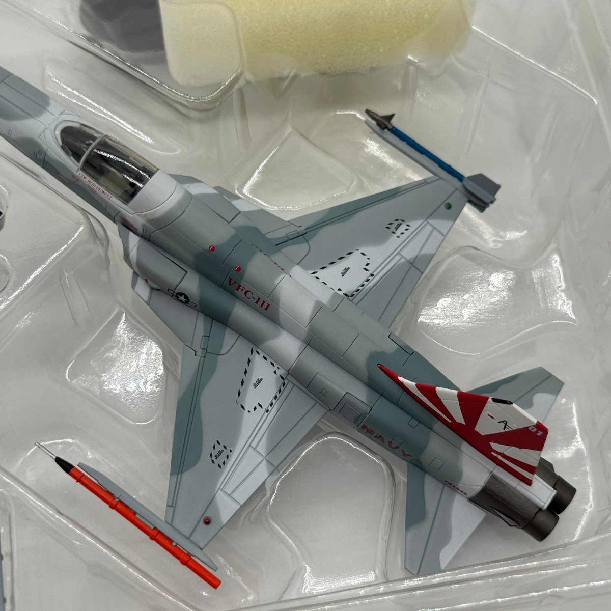 Hobby Master HA3301 1:72 Northrop F-5N Tiger II US Navy VFC-111 Sundowners NAS Key West - Hobby Master