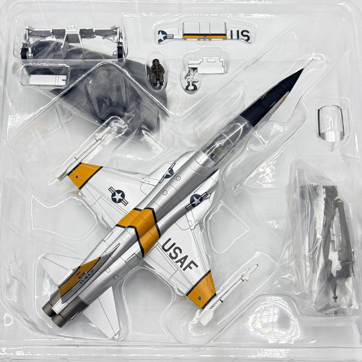 Hobby Master HA3320 1:72 F - 5E Tiger II, 71 - 1417, 58th TFW, Luke AFB Arizona - Hobby Master