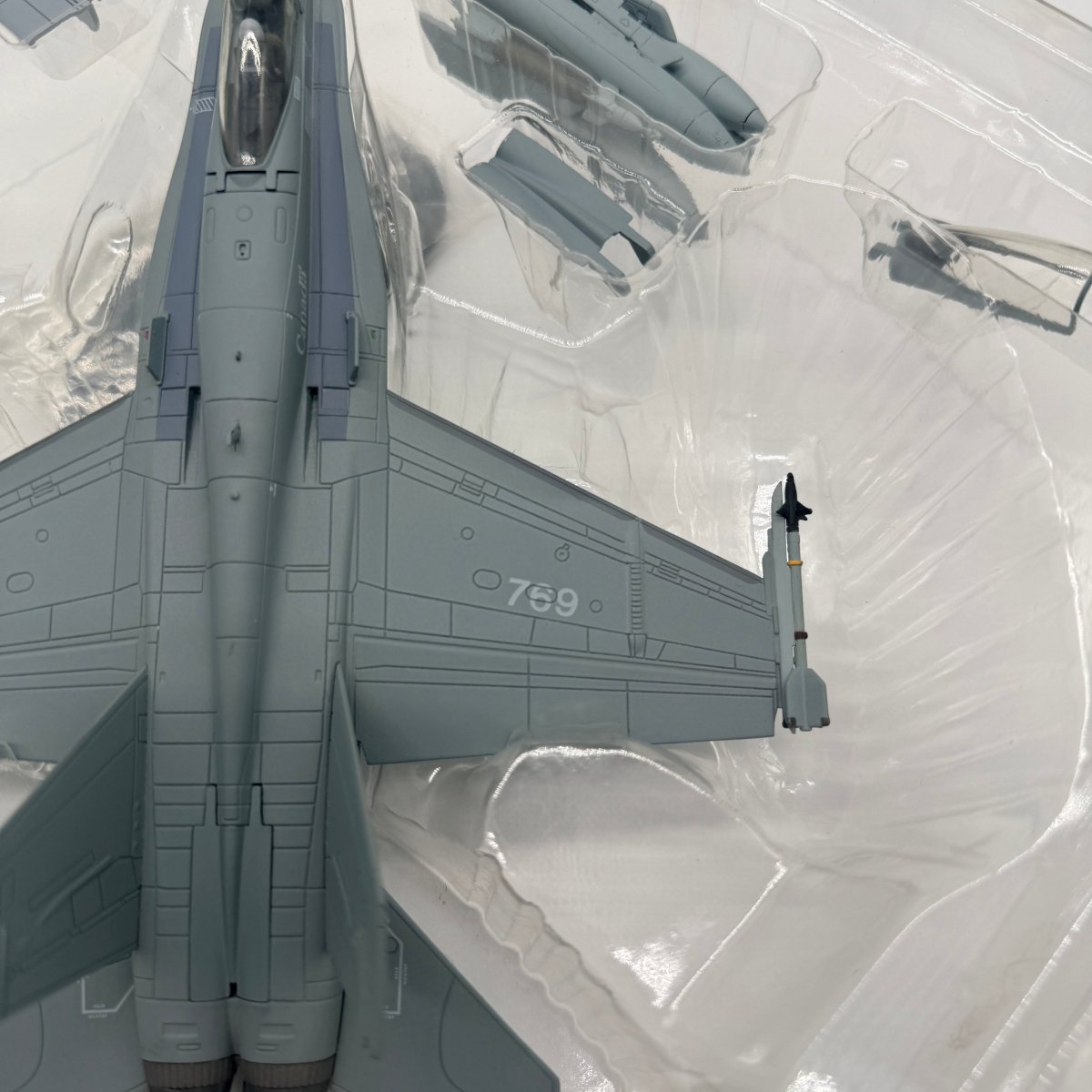 Hobby Master HA3502 1:72 CF - 18 Hornet 188769 425 Sqn No Fly Zone Libya 2011 - Hobby Master