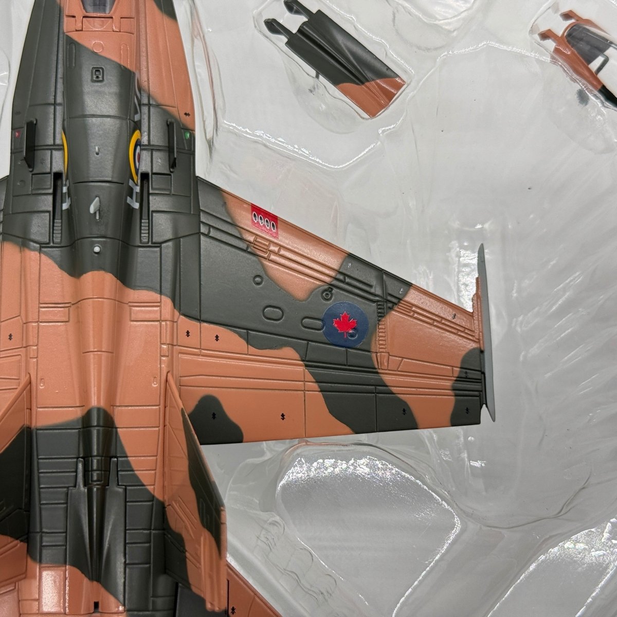 Hobby Master HA3526 1:72 CF-18 Hornet RCAF Battle of Britain 75th Anniv 2015 - Hobby Master