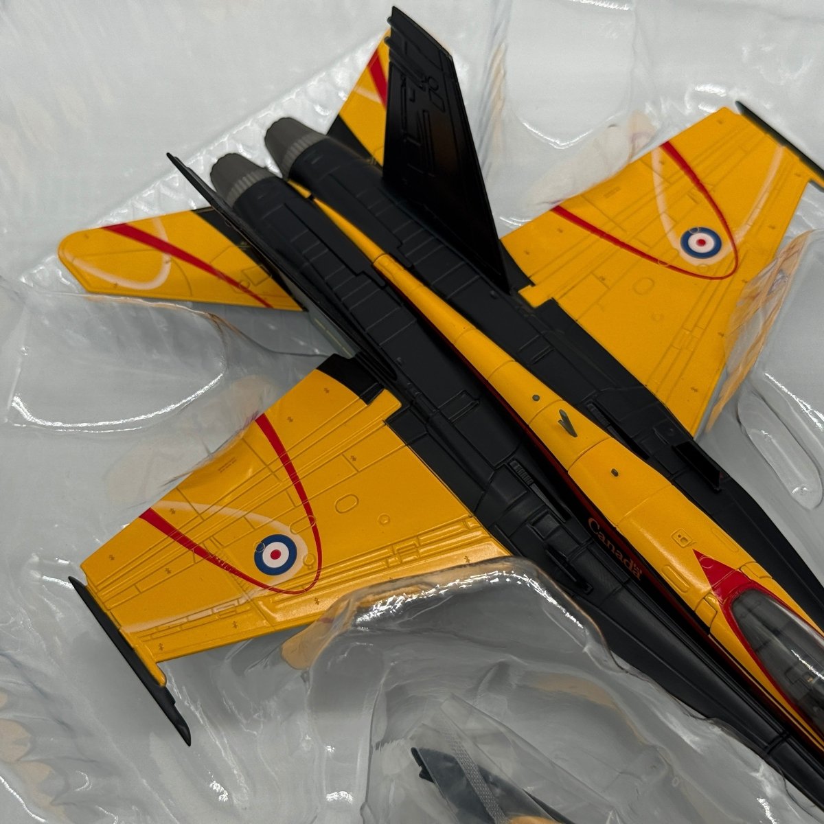 Hobby Master HA3550 1:72 CF-18 Hornet RCAF Demonstration Team 2016 - Hobby Master