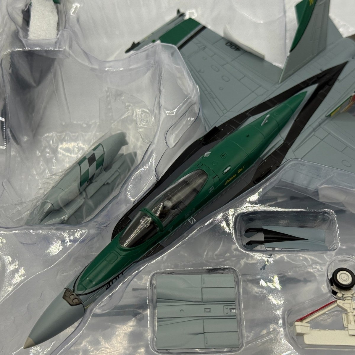 Hobby Master HA3566 1:72 F/A - 18C Hornet Strike Fighter "Chippy Ho" - Hobby Master
