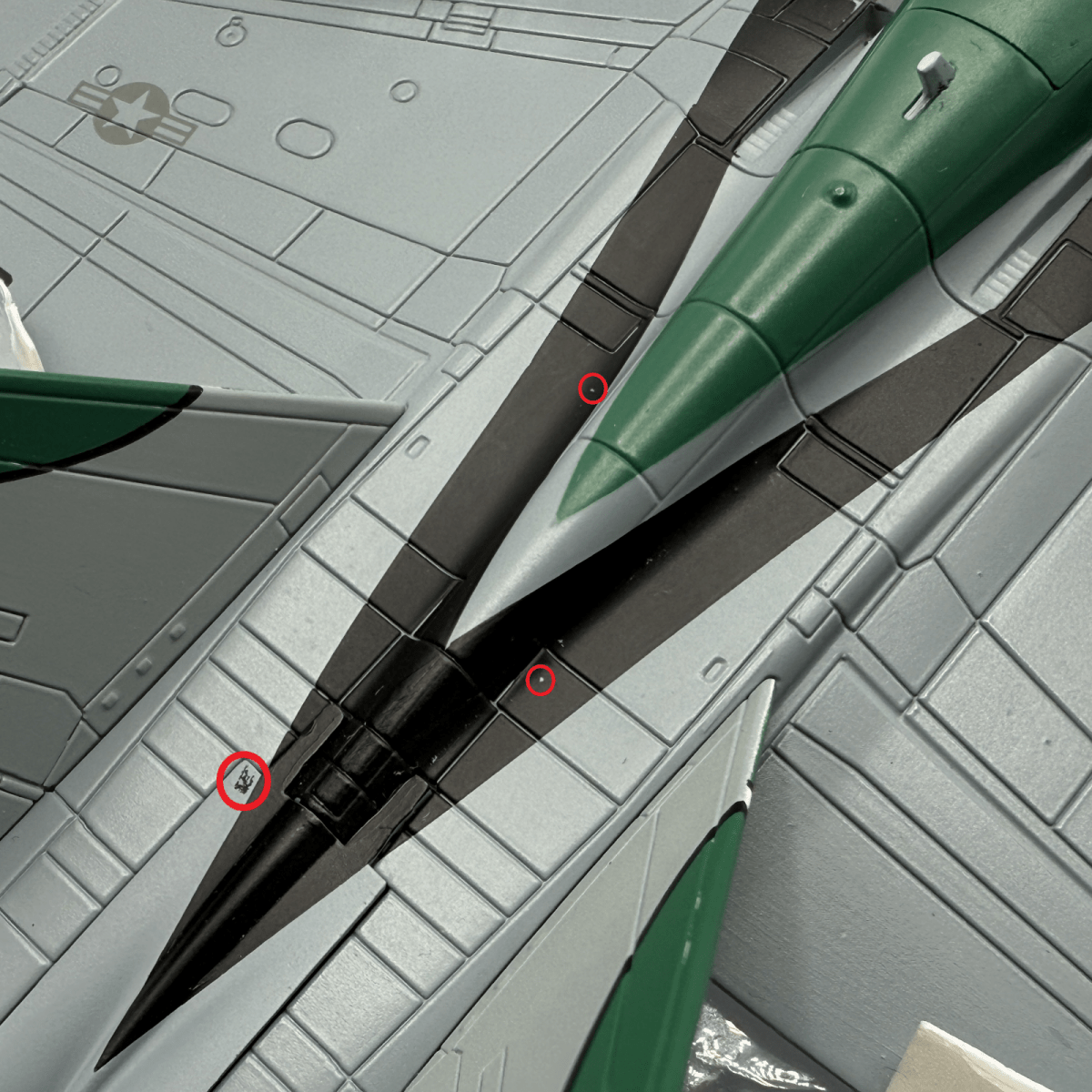 Hobby Master HA3566 1:72 F/A - 18C Hornet Strike Fighter "Chippy Ho" - Hobby Master