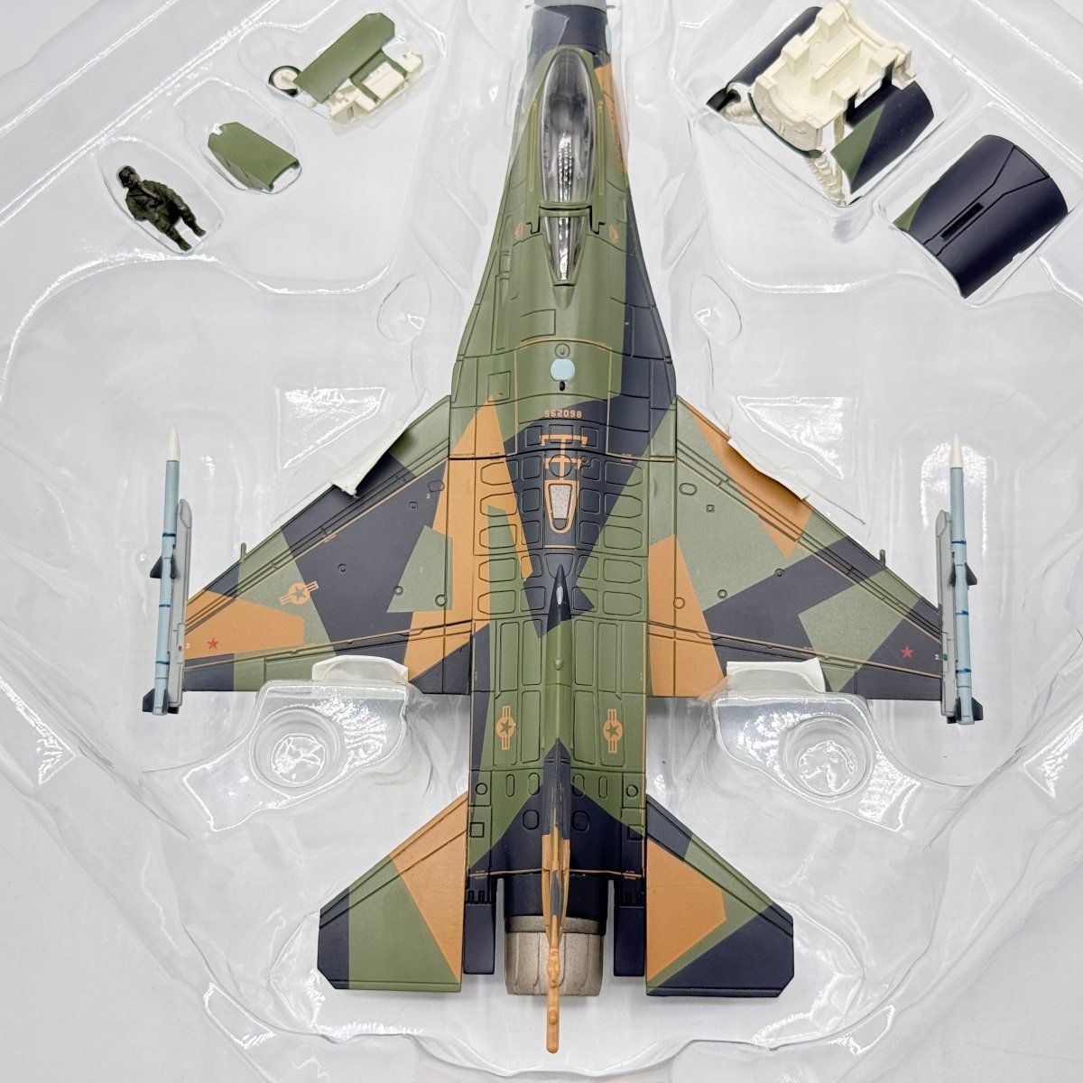 Hobby Master HA38003 1:72 F - 16C BDU Splinter, 86 - 0295, 354th Wing, 18th AGRS - Hobby Master