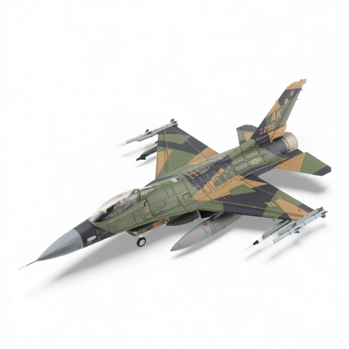 Hobby Master HA38003 1:72 F - 16C BDU Splinter, 86 - 0295, 354th Wing, 18th AGRS - Hobby Master