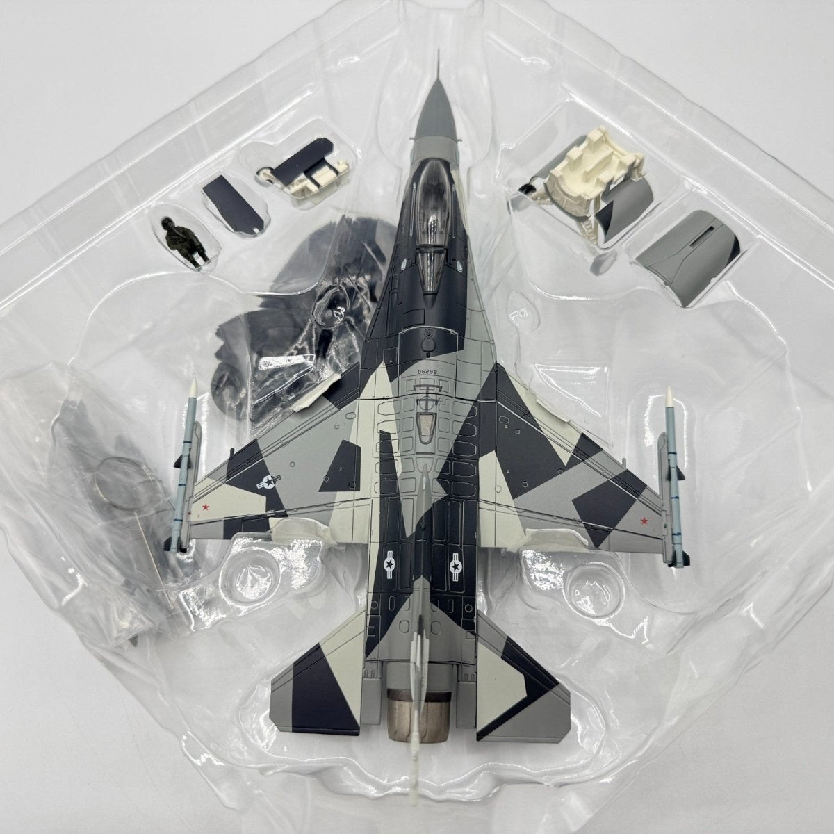 Hobby Master HA38004 1:72 F - 16C BDU Splinter 86 - 0290, 18th AGRS, Alaska 2018 - Hobby Master