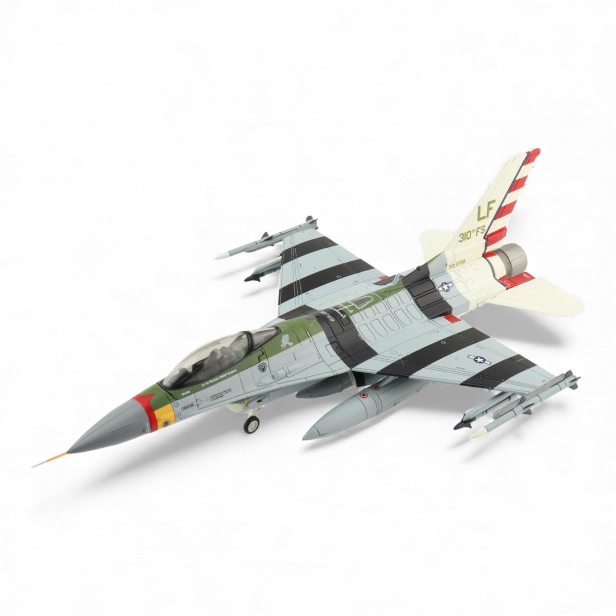 Hobby Master HA38013 1:72 F - 16C "Passionate Patsy", 90 - 0768, 310th FS Luke AFB - Hobby Master