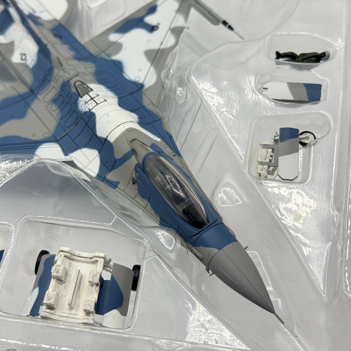 Hobby Master HA3808 1:72 F - 16C+ Block 32, 86 - 0269 WA, 64th Aggressor Nellis - Hobby Master