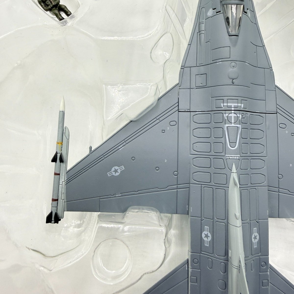 Hobby Master HA3811 1:72 F - 16C Fighting Falcon, 88 - 0471, Black Widows Iraq 2006 - Hobby Master