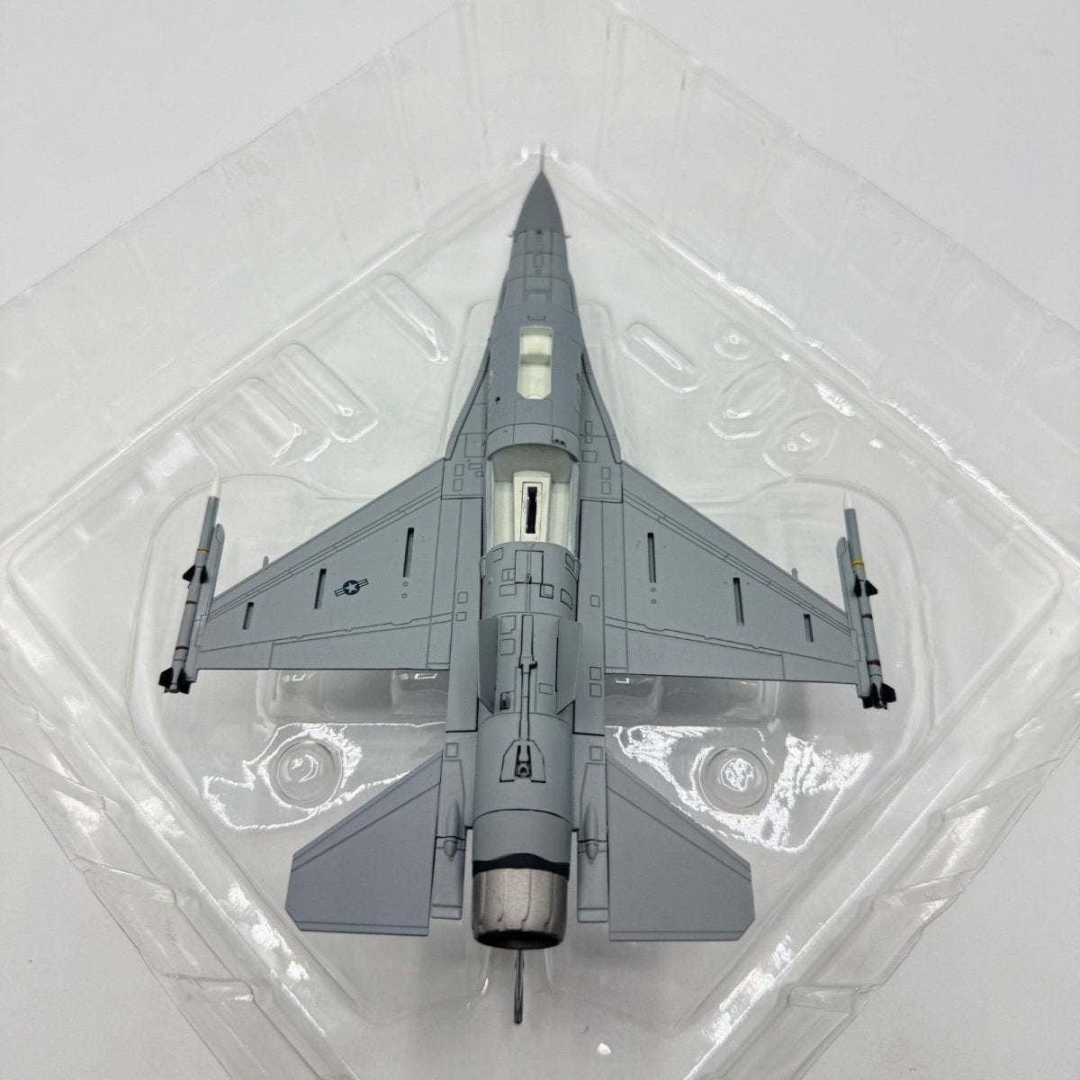 Hobby Master HA3811 1:72 F - 16C Fighting Falcon, 88 - 0471, Black Widows Iraq 2006 - Hobby Master