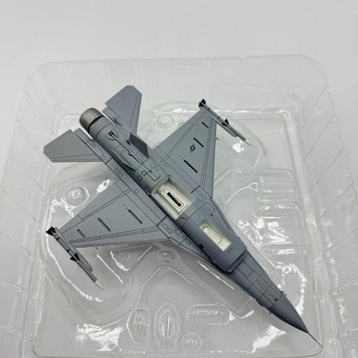 Hobby Master HA3811 1:72 F - 16C Fighting Falcon, 88 - 0471, Black Widows Iraq 2006 - Hobby Master