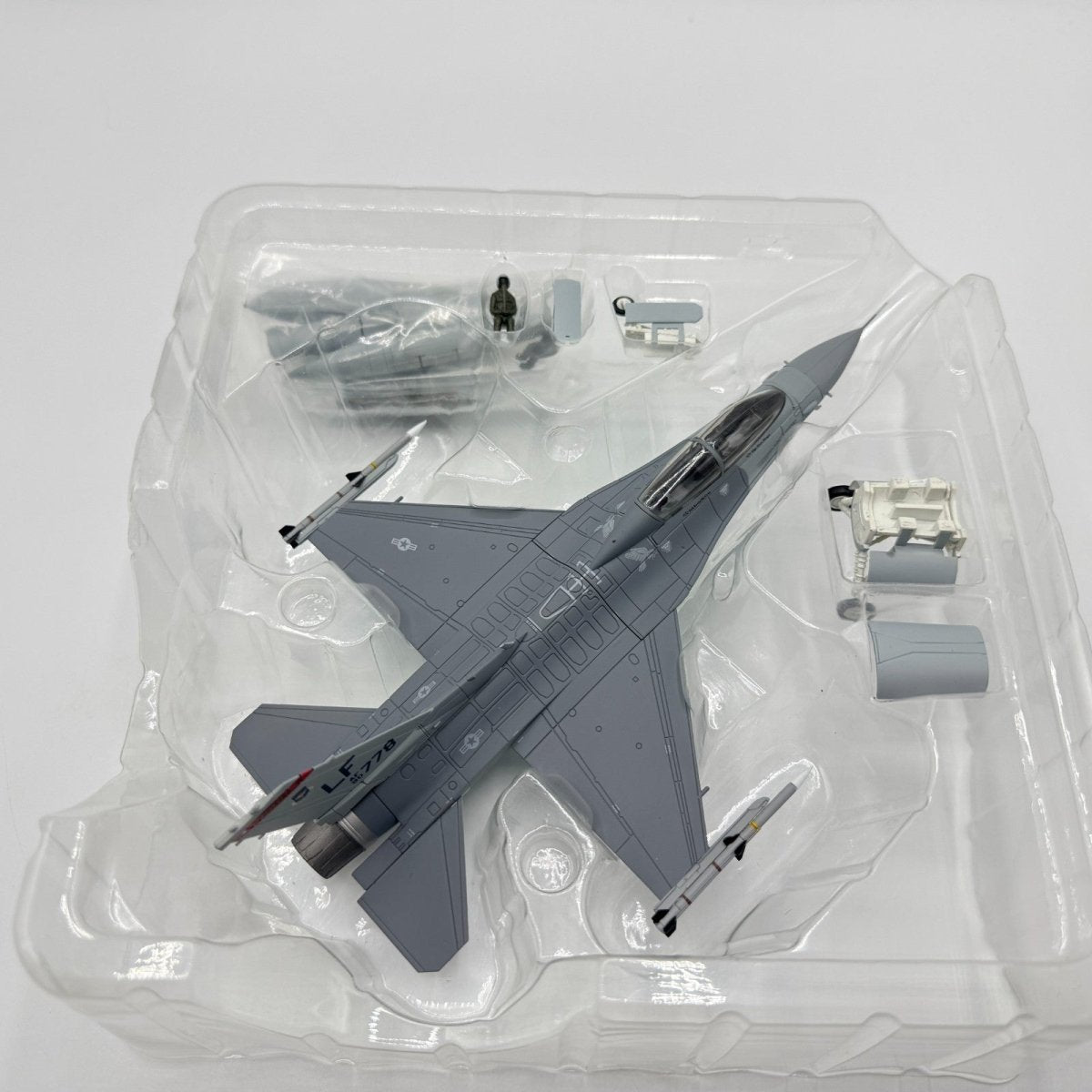 Hobby Master HA3813 1:72 F - 16DG "Foxbat Killer" 90 - 0778, 63rd FS 56th FW 1993 - Hobby Master