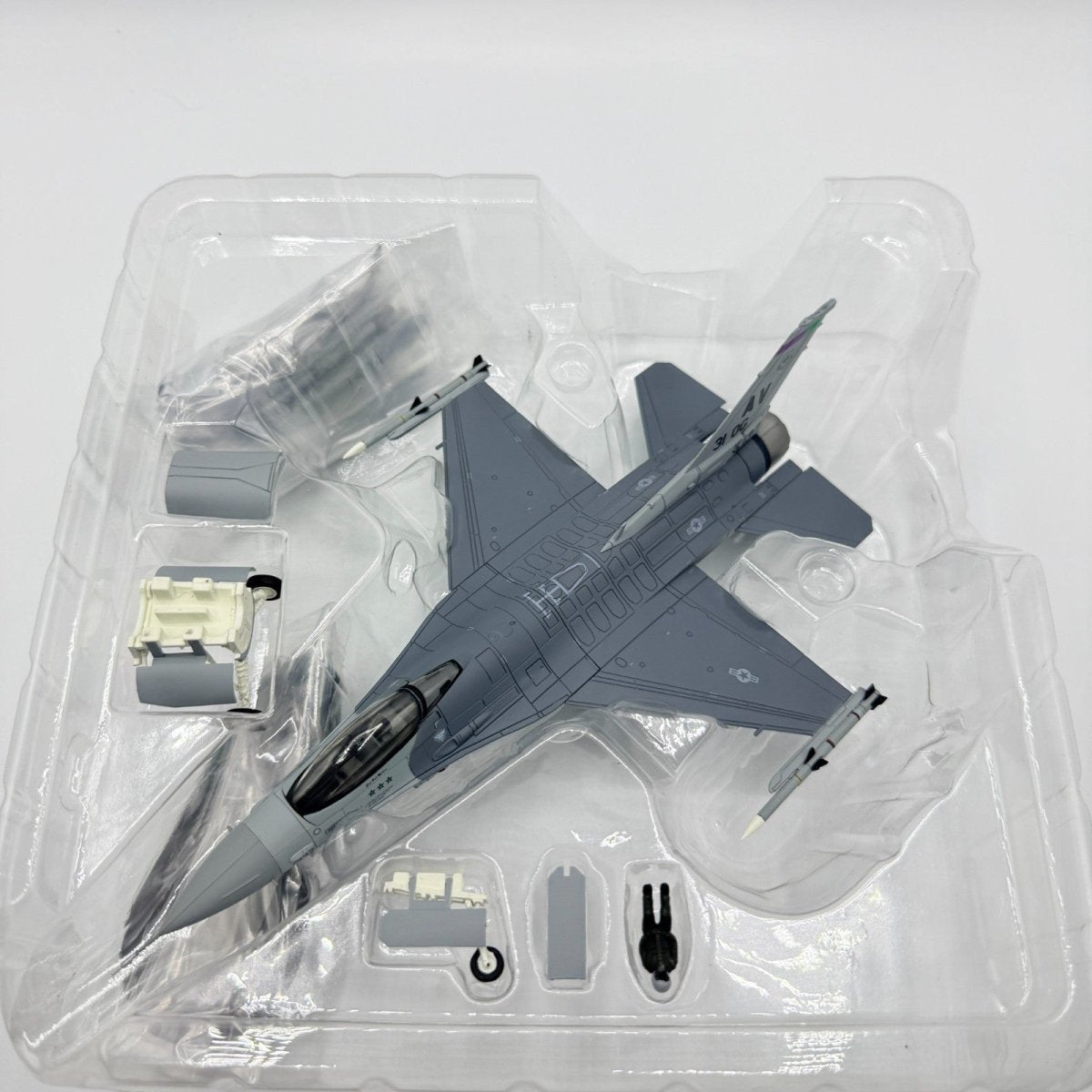 Hobby Master HA3814 1:72 F - 16C Block 40G, 89 - 2137 AV, "Triple Jastreb - Killer" - Hobby Master