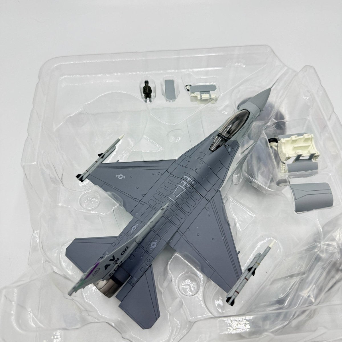 Hobby Master HA3814 1:72 F - 16C Block 40G, 89 - 2137 AV, "Triple Jastreb - Killer" - Hobby Master