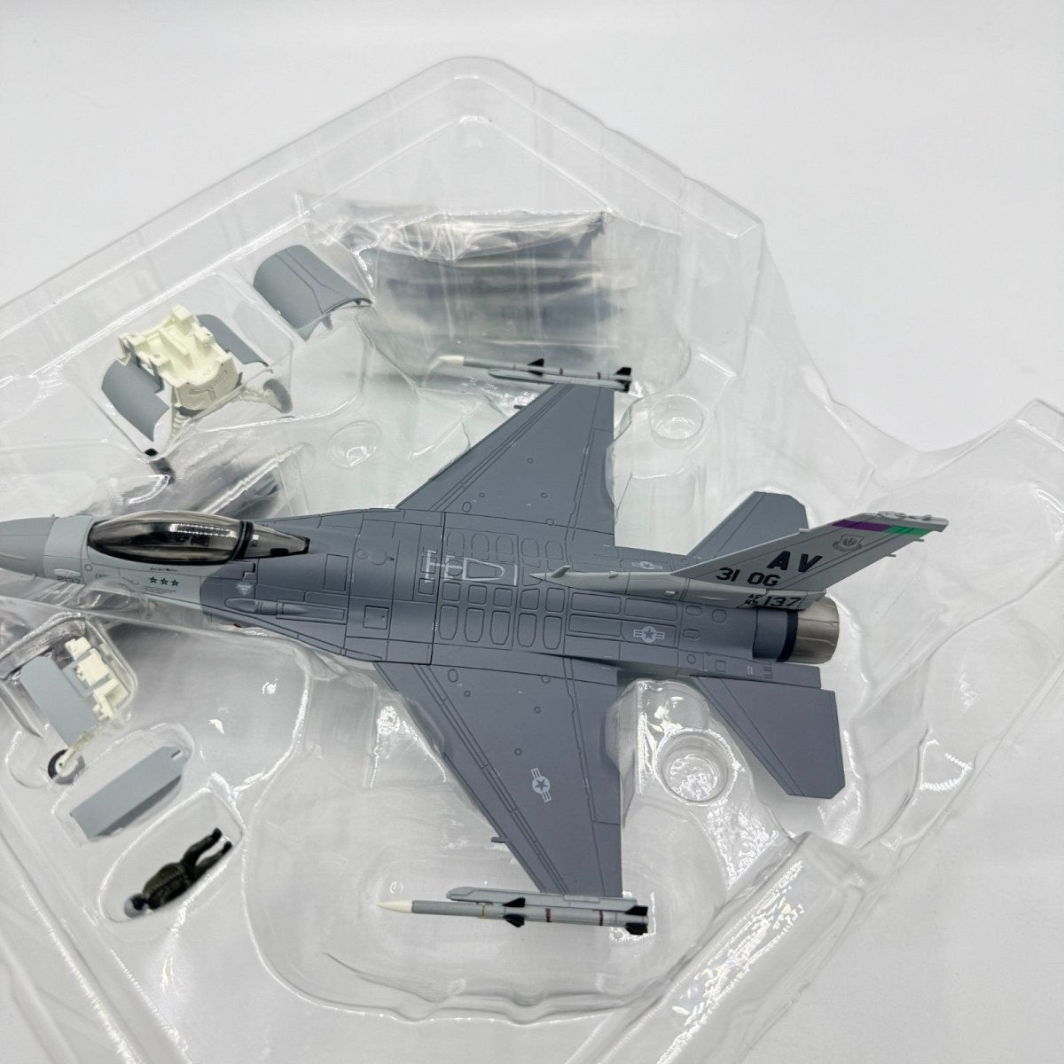 Hobby Master HA3814 1:72 F - 16C Block 40G, 89 - 2137 AV, "Triple Jastreb - Killer" - Hobby Master