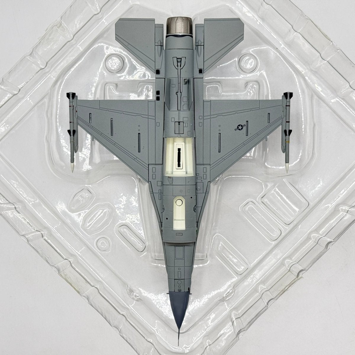 Hobby Master HA3824 1:72 F - 16CJ Falcon, 90 - 0825, 14th FS 35th FW, Misawa AB - Hobby Master
