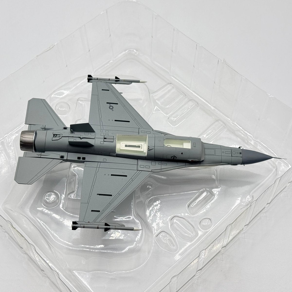 Hobby Master HA3824 1:72 F - 16CJ Falcon, 90 - 0825, 14th FS 35th FW, Misawa AB - Hobby Master