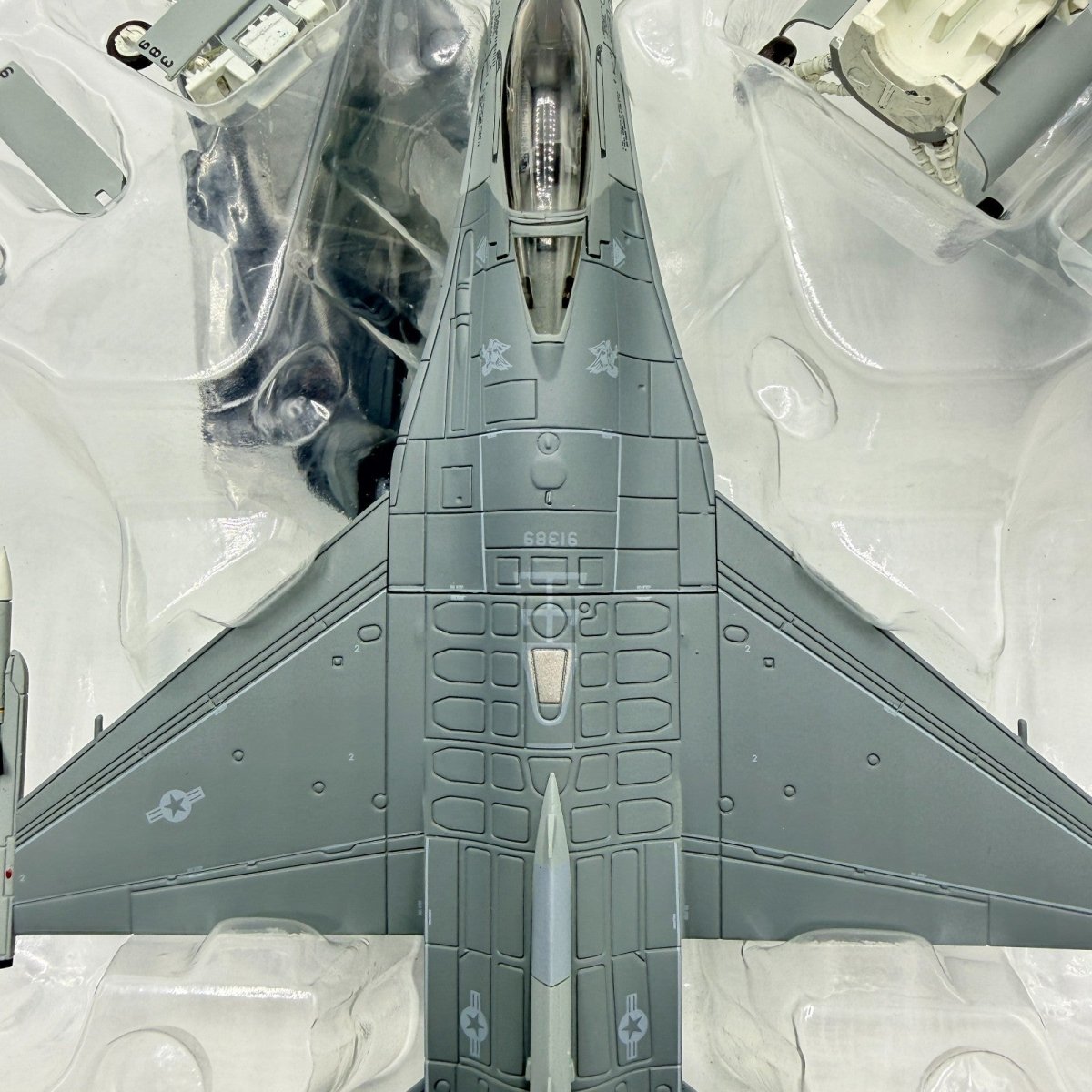 Hobby Master HA3830 1:72 F - 16CJ Fighting Falcon, 91 - 0389 SW, Unified Protector - Hobby Master