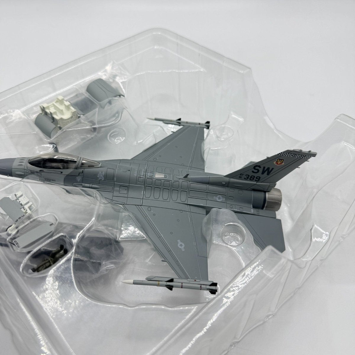 Hobby Master HA3830 1:72 F - 16CJ Fighting Falcon, 91 - 0389 SW, Unified Protector - Hobby Master