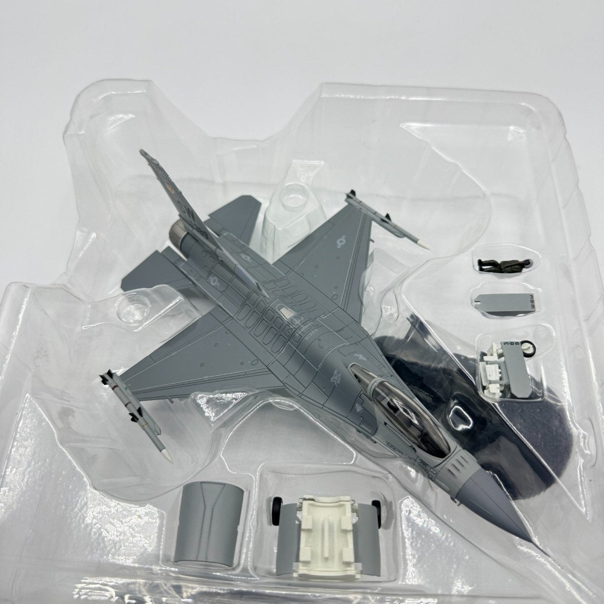 Hobby Master HA3830 1:72 F - 16CJ Fighting Falcon, 91 - 0389 SW, Unified Protector - Hobby Master