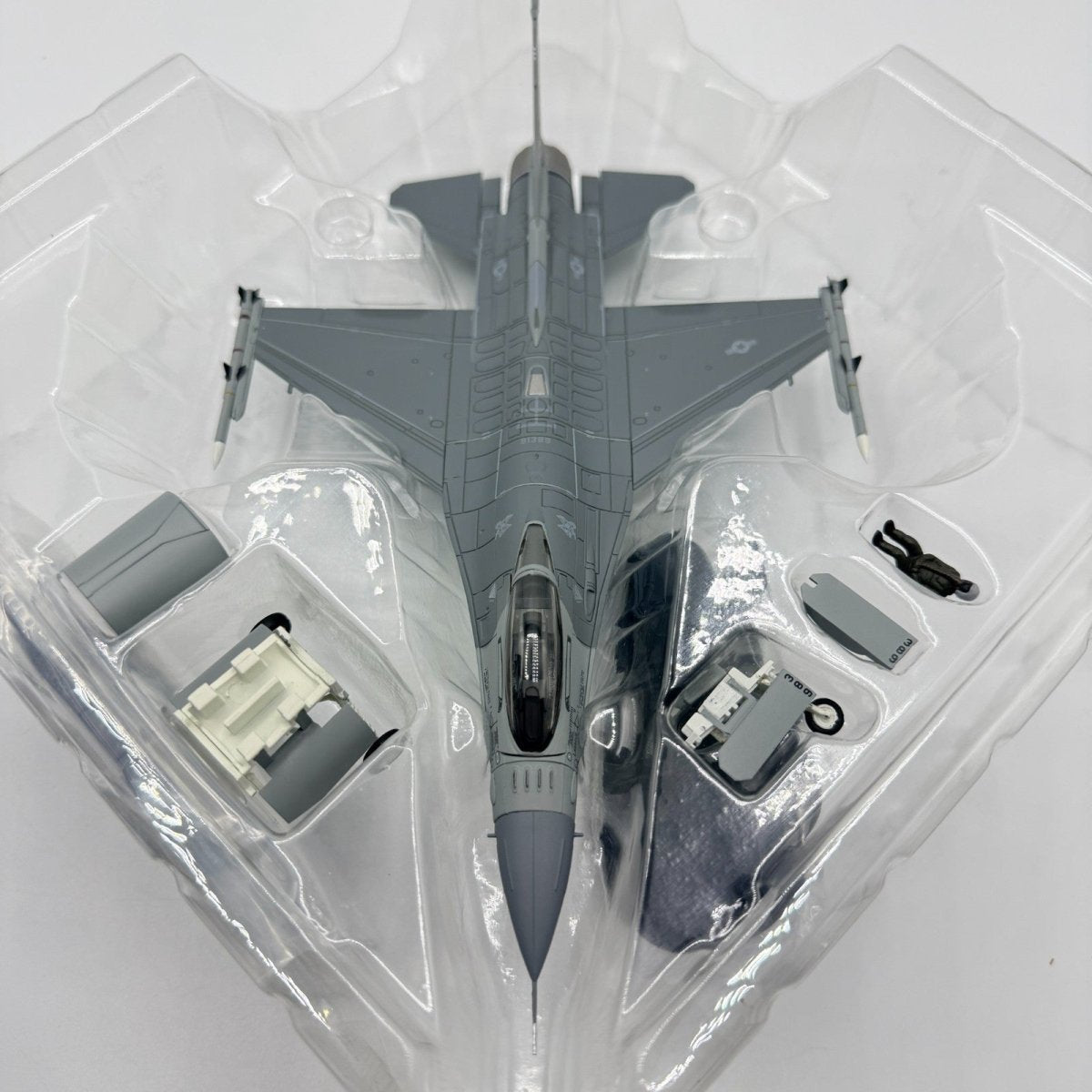 Hobby Master HA3830 1:72 F - 16CJ Fighting Falcon, 91 - 0389 SW, Unified Protector - Hobby Master