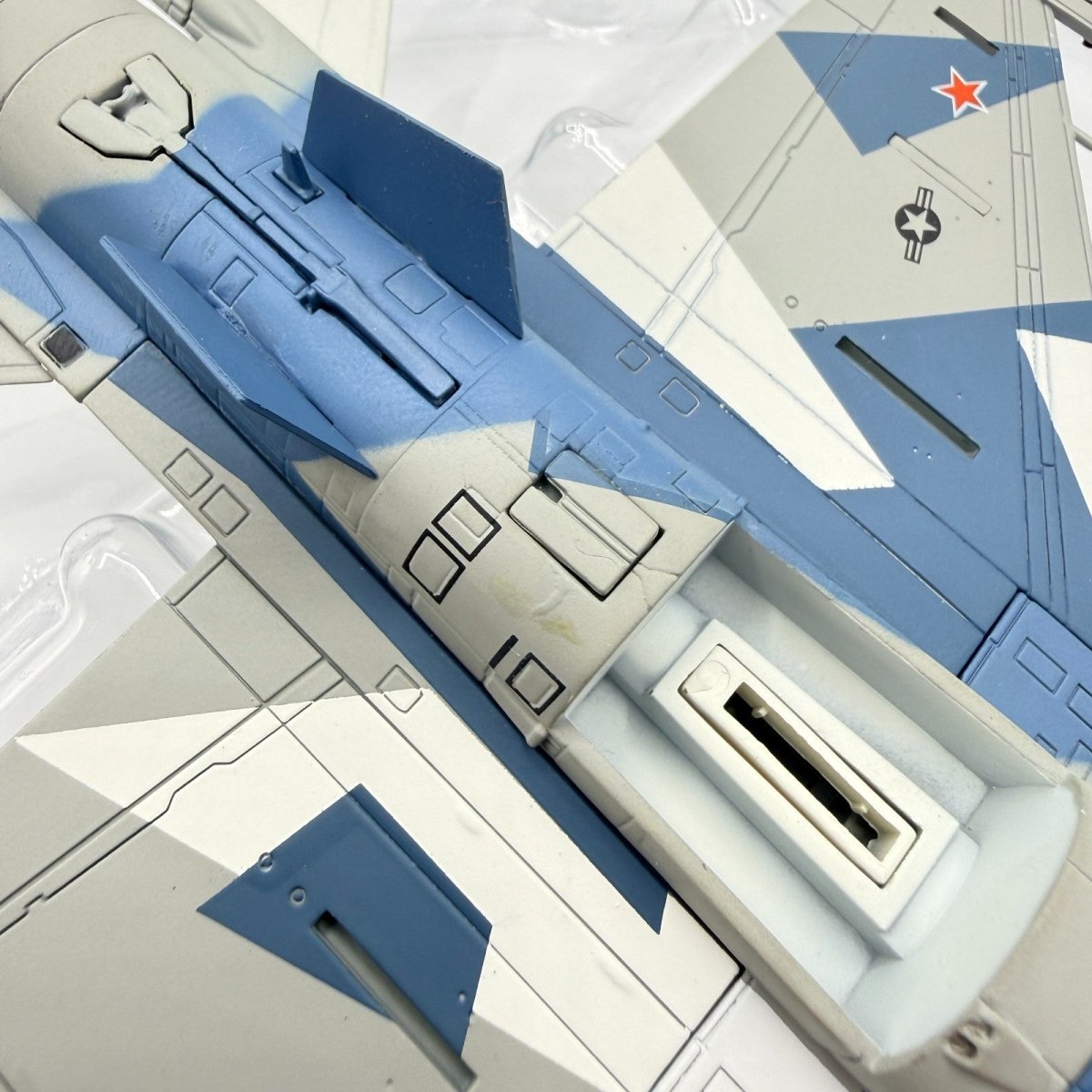 Hobby Master HA3854 1:72 F - 16C Blk 25 Splinter, 85 - 0418 WA, 64th Aggressor 2016 - Hobby Master