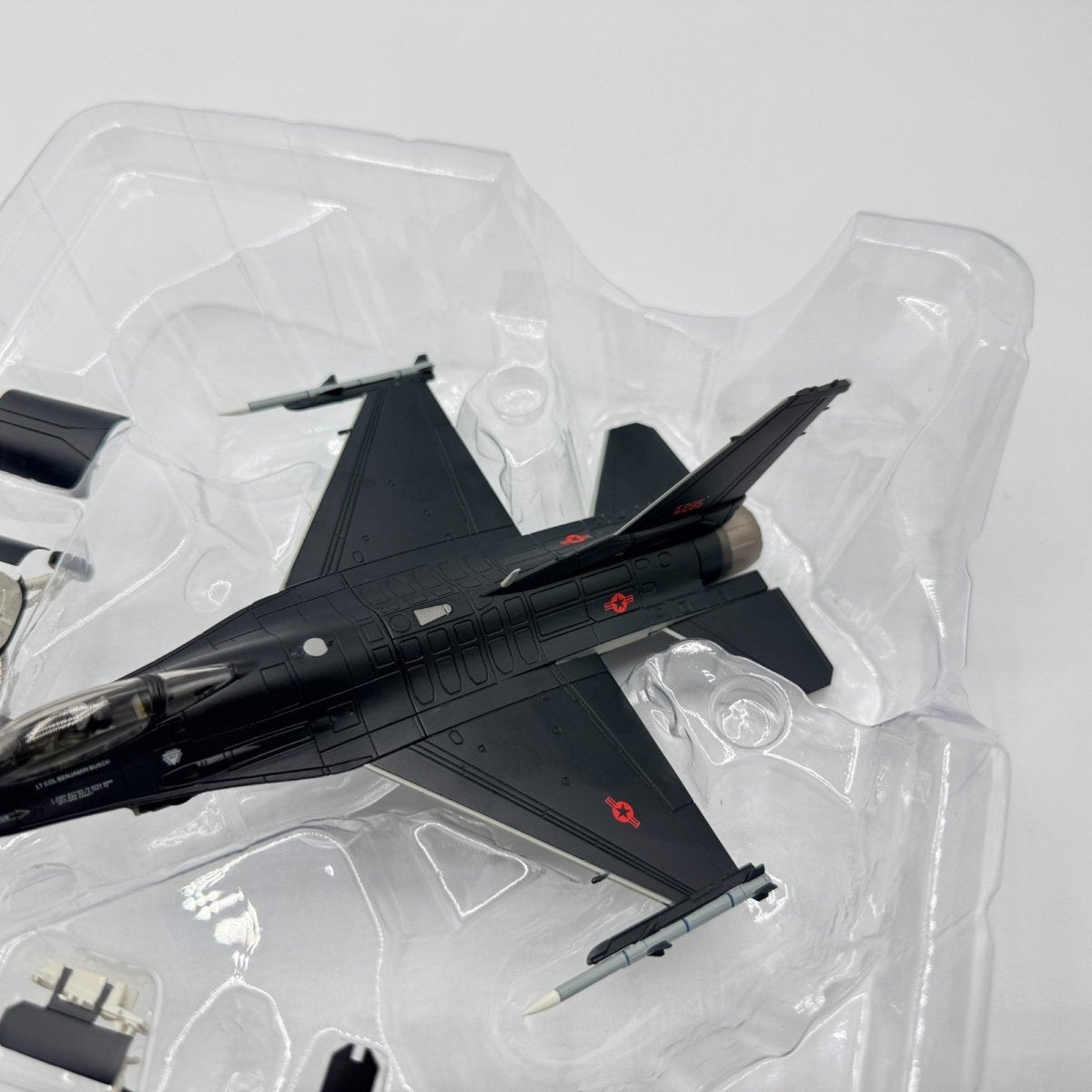 Hobby Master HA3872 1:72 F - 16C Fighting Falcon 18th Aggressor Sqn Alaska 2017 - Hobby Master