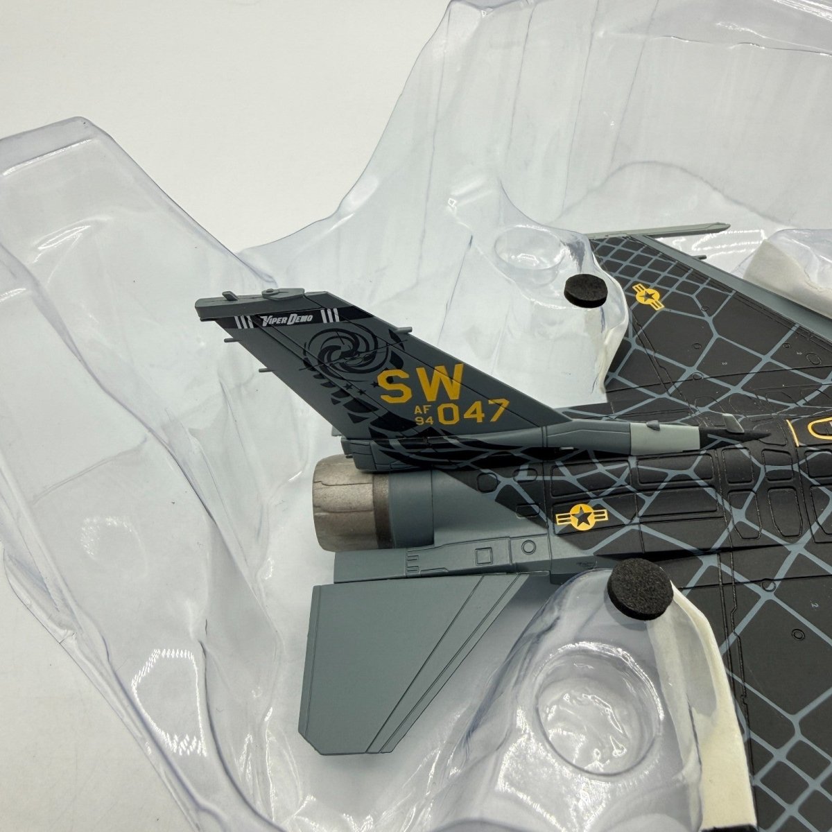 Hobby Master HA3883 1:72 F - 16C Venom Scheme, 64 - 0047, USAF Demo Team 2020 - Hobby Master