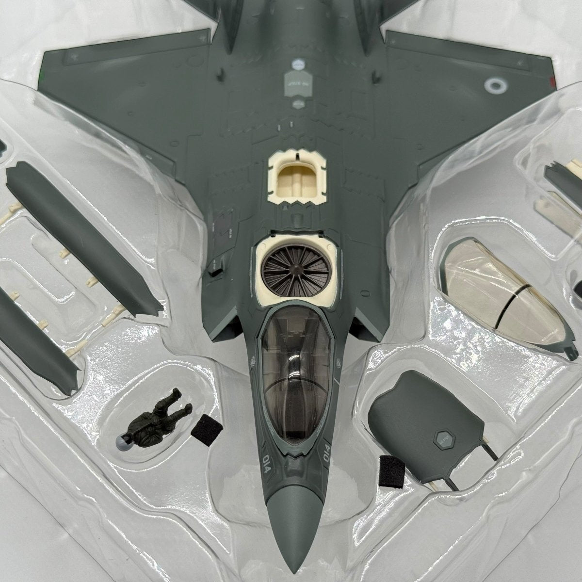 Hobby Master HA4614 1:72 Lockheed F - 35B Lightning II RAF 617 Sqn 2021 - Hobby Master