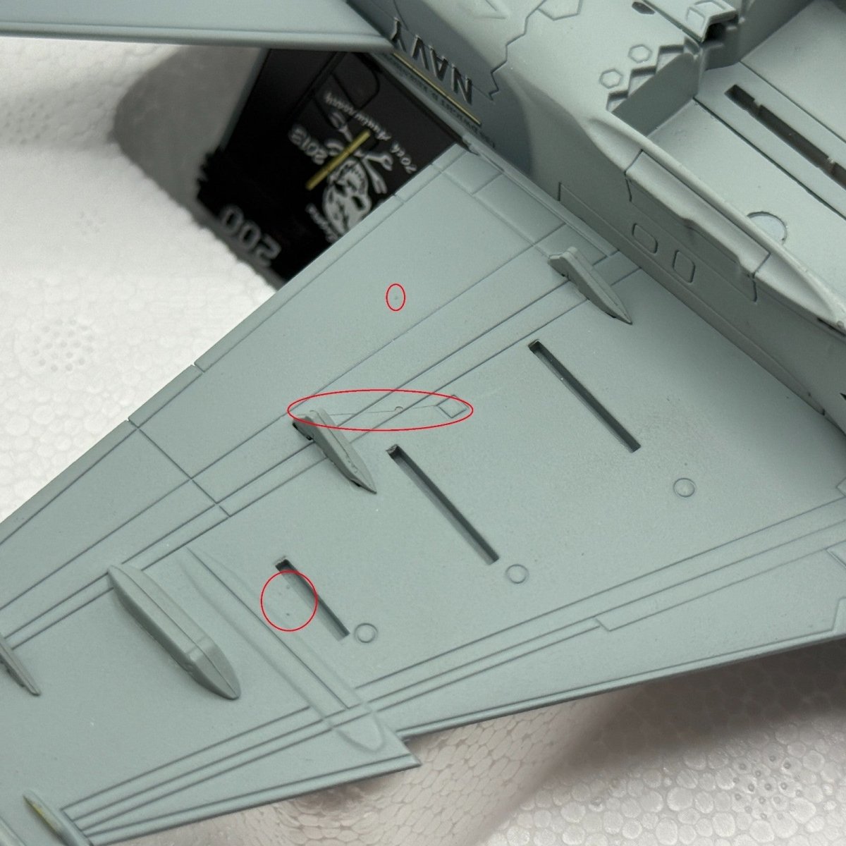 Hobby Master HA5104 1:72 F/A - 18F "Super Hornet" VFA - 103 USS Eisenhower 2013 - Hobby Master