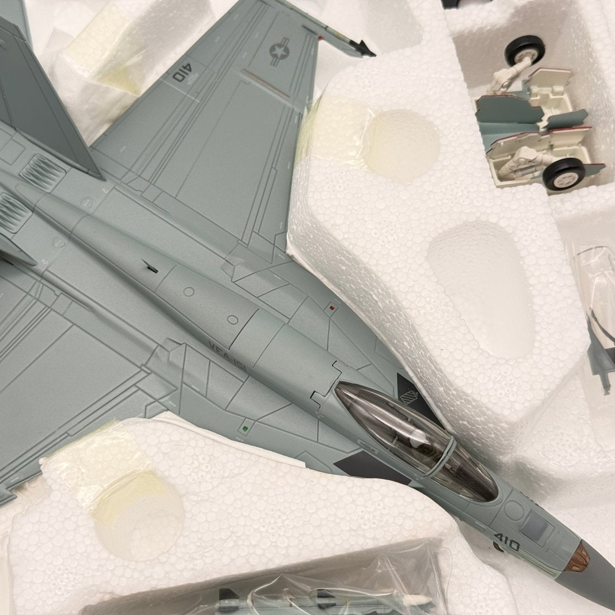 Hobby Master HA5115 1:72 F/A - 18E Super Hornet USN VFA - 151 Vigilantes - Hobby Master