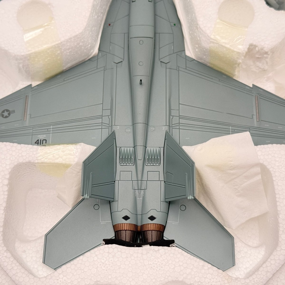 Hobby Master HA5115 1:72 F/A - 18E Super Hornet USN VFA - 151 Vigilantes - Hobby Master