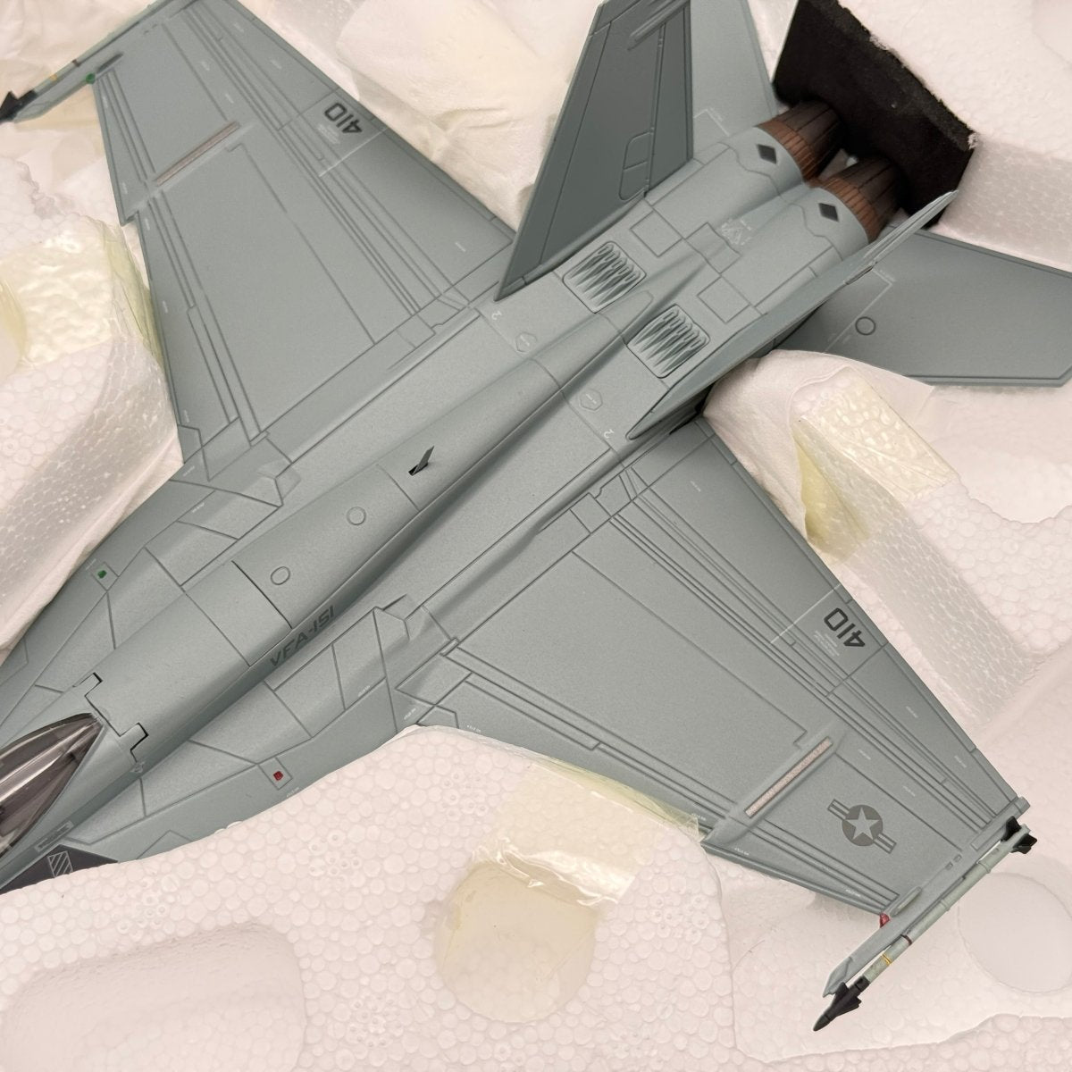 Hobby Master HA5115 1:72 F/A - 18E Super Hornet USN VFA - 151 Vigilantes - Hobby Master