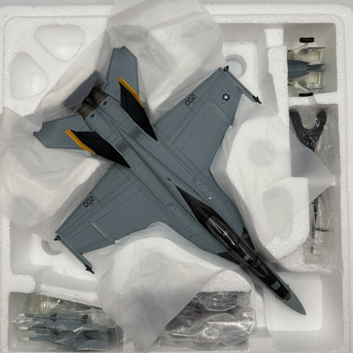 Hobby Master HA5120 1:72 F/A - 18F Super Hornet Operation Inherent Resolve - Hobby Master