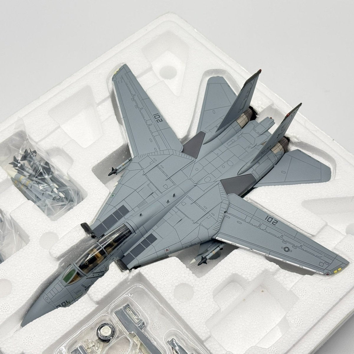 Hobby Master HA5212 1:72 F - 14A Tomcat VF - 84 Jolly Rogers Desert Storm 1991 - Hobby Master