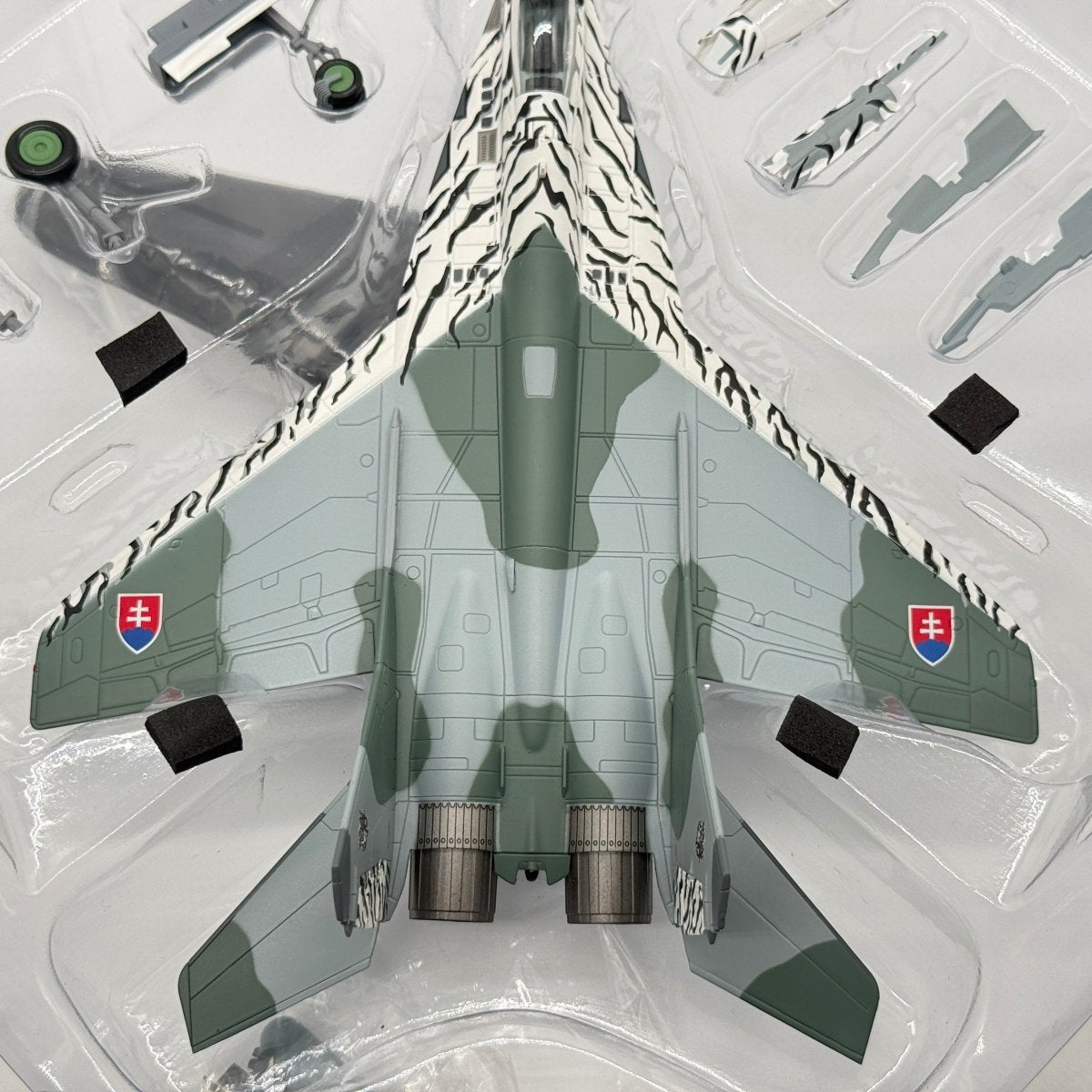 Hobby Master HA6513 1:72 MiG-29A Fulcrum Slovak Air Force Slovak Tiger 2002 - Hobby Master