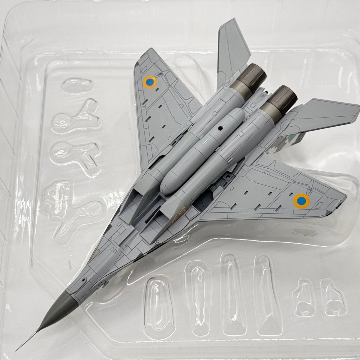 Hobby Master HA6518 1:72 Mikoyan MiG-29MU1 Fulcrum-C Ukrainian Air Force Yellow 57 Digital Camouflage 2014 - Hobby Master