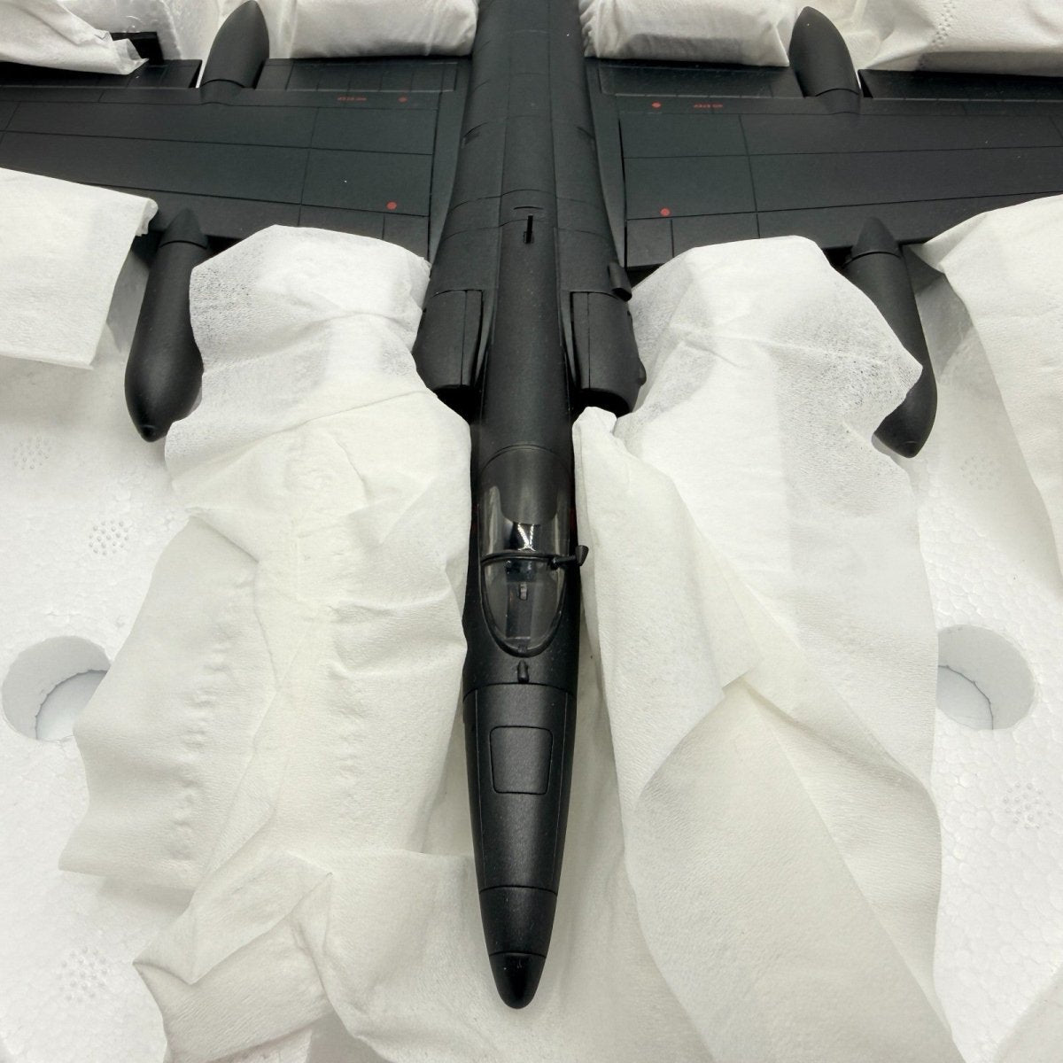 Hobby Master HA6901 1:72 Lockheed U - 2 "Dragon Lady" Beale AFB, 9th RW USAF - Hobby Master