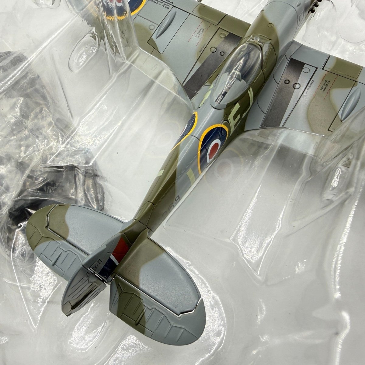 Hobby Master HA7112 1:48 Spitfire Mk.XIV MV293, Duxford Flying Legends Airshow - Hobby Master