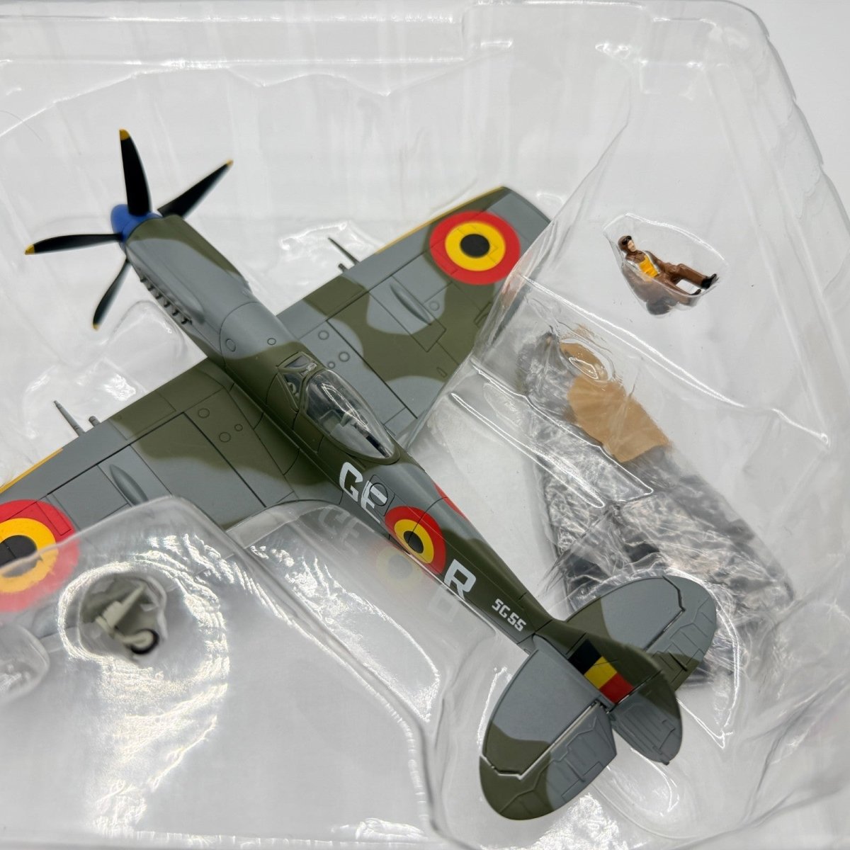 Hobby Master HA7113 1:48 Spitfire F.XIV SG55, 349th Sqn, Belgian AF - Hobby Master